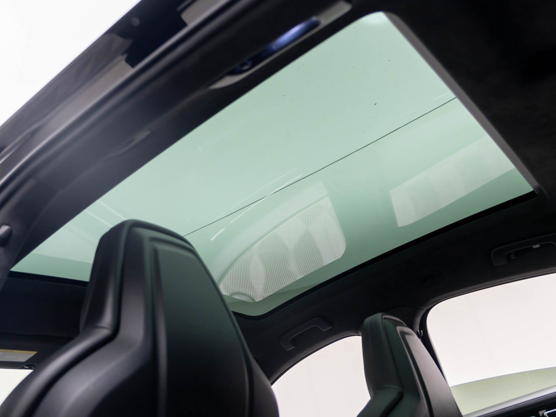 Certified 2022 Porsche Cayenne GTS AWD/4WD image 17