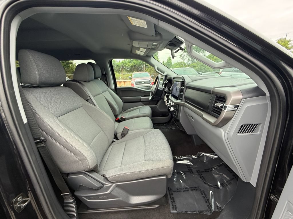 Used 2025 Ford F150 XLT w/ Equipment Group 301A Standard AWD/4WD image 26