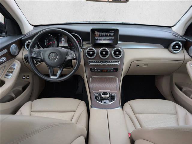 Used 2019 Mercedes-Benz GLC 350e 4MATIC image 19