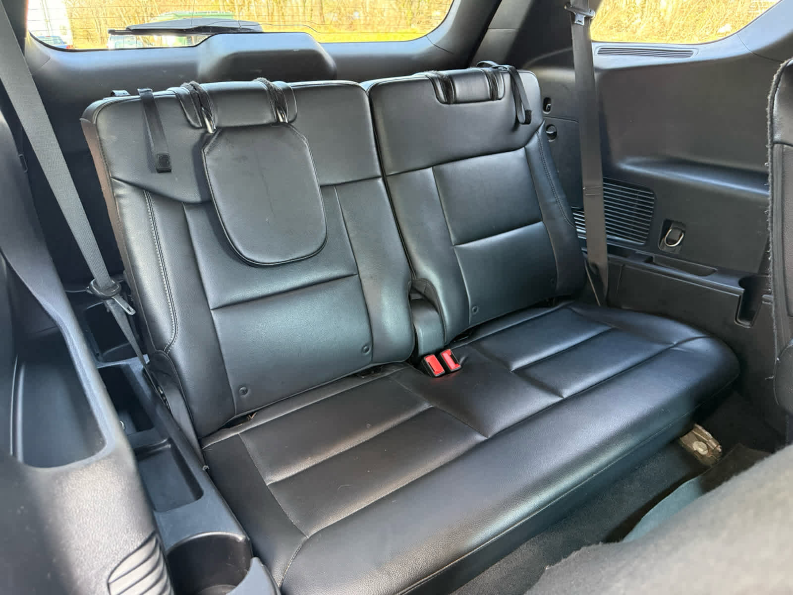 Used 2020 Ford Explorer XLT w/ Equipment Group 202A image 8