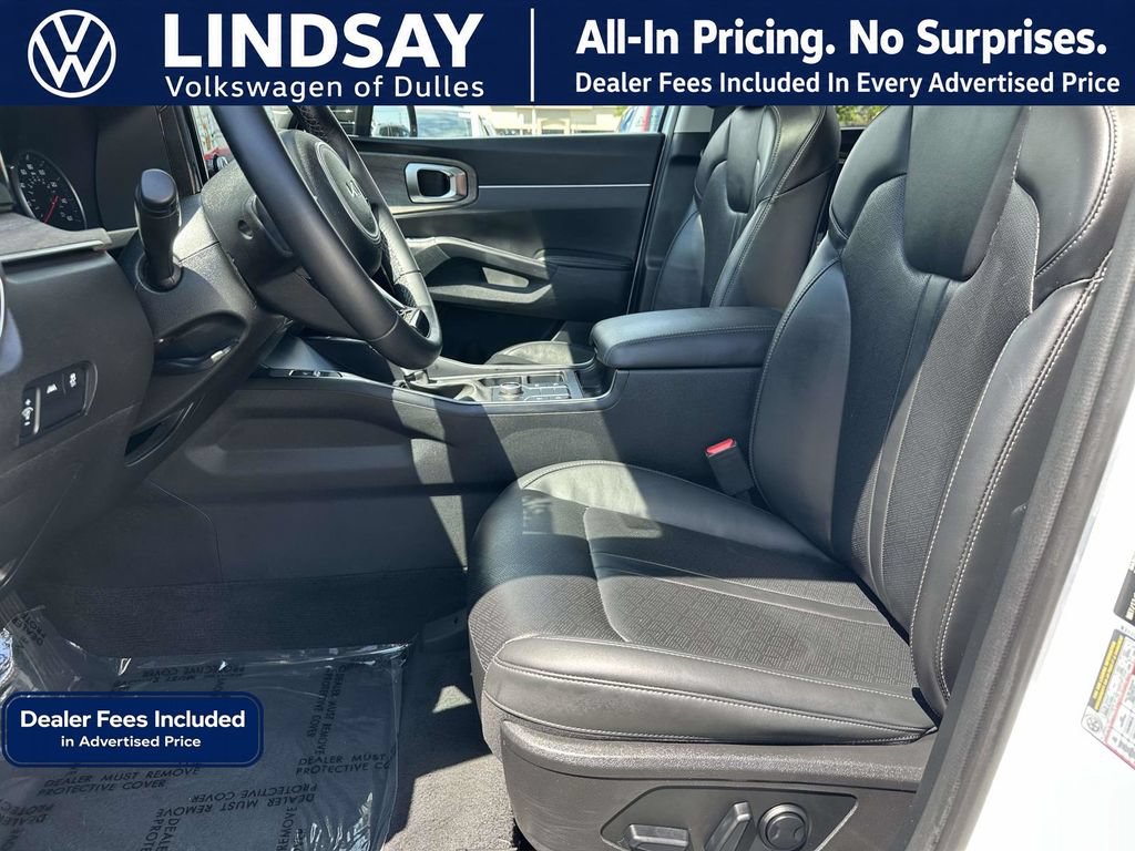 Used 2023 Kia Sorento S w/ Panoramic Sunroof Package AWD/4WD image 11