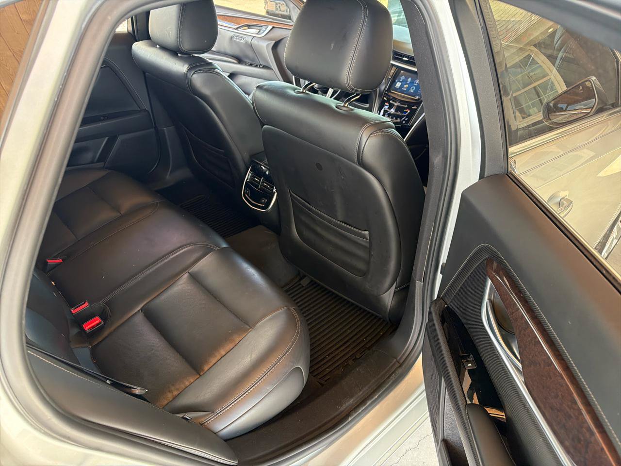 Used 2015 Cadillac XTS Luxury w/ Driver Awareness Package FWD image 15