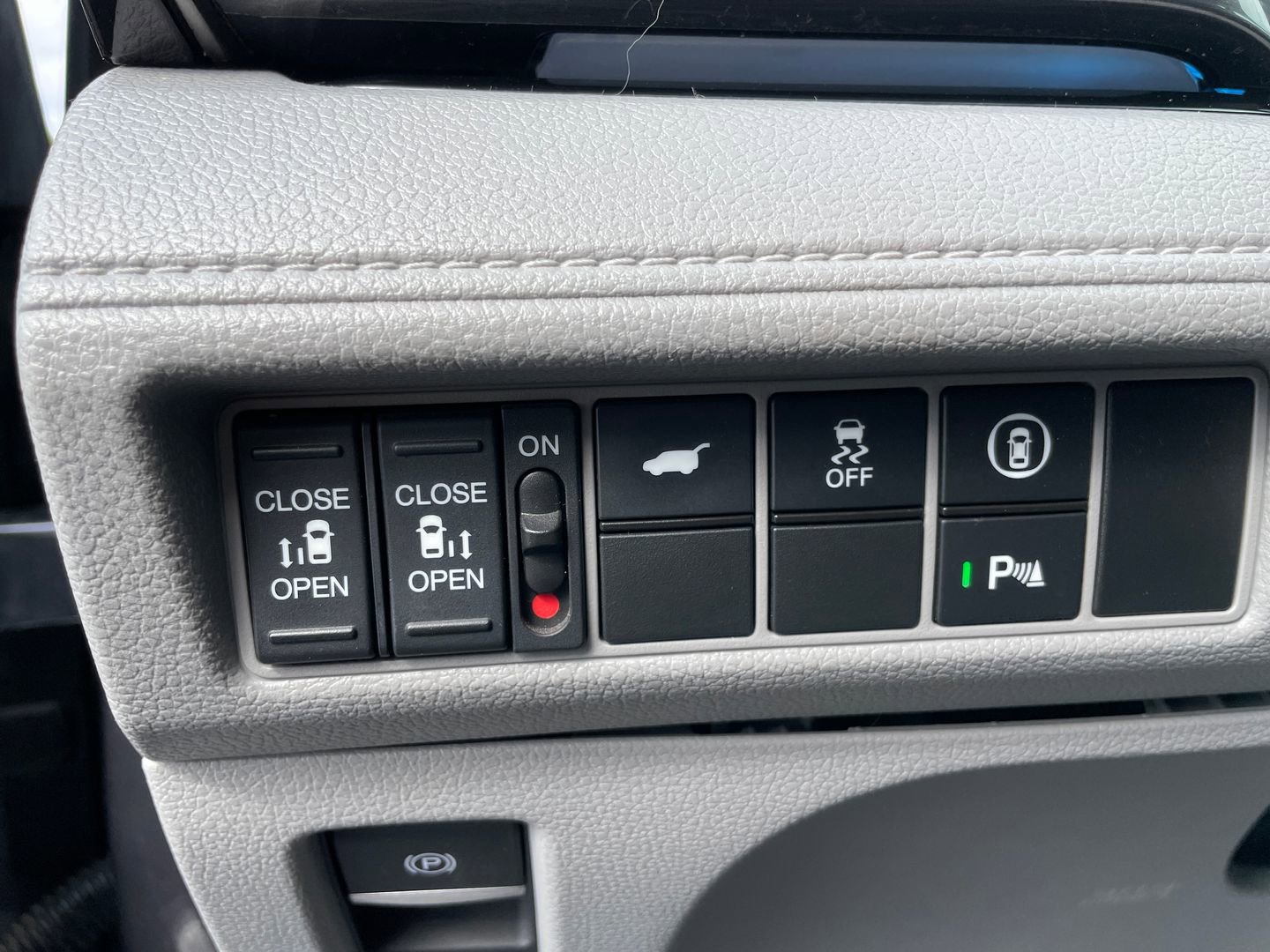 Used 2023 Honda Odyssey Elite image 24