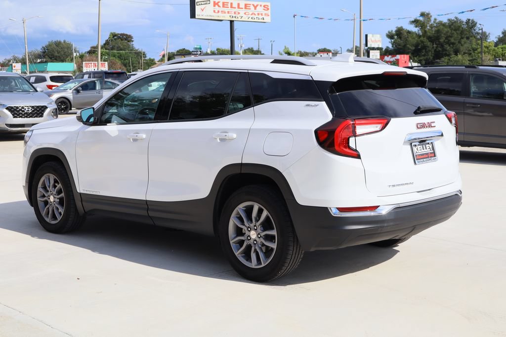 Used 2024 GMC Terrain SLT FWD image 7