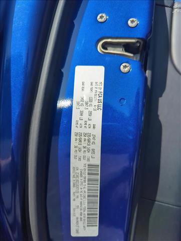 Used 2018 Chrysler Pacifica Touring-L image 28