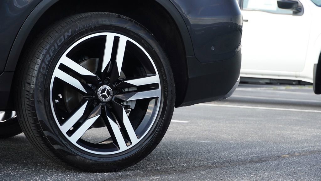 Used 2021 Mercedes-Benz GLC 300 image 42