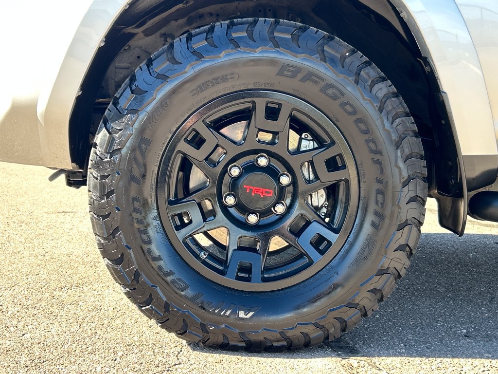 Used 2020 Toyota 4Runner SR5 Premium AWD/4WD image 26