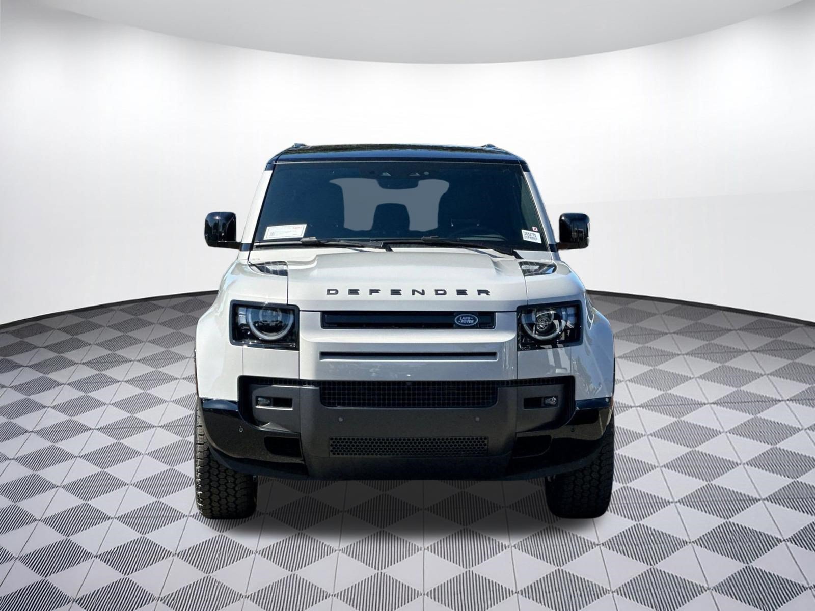 New 2026 Land Rover Defender 110 X-Dynamic SE AWD/4WD image 5