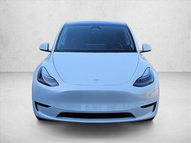 Used 2024 Tesla Model Y 2WD image 2