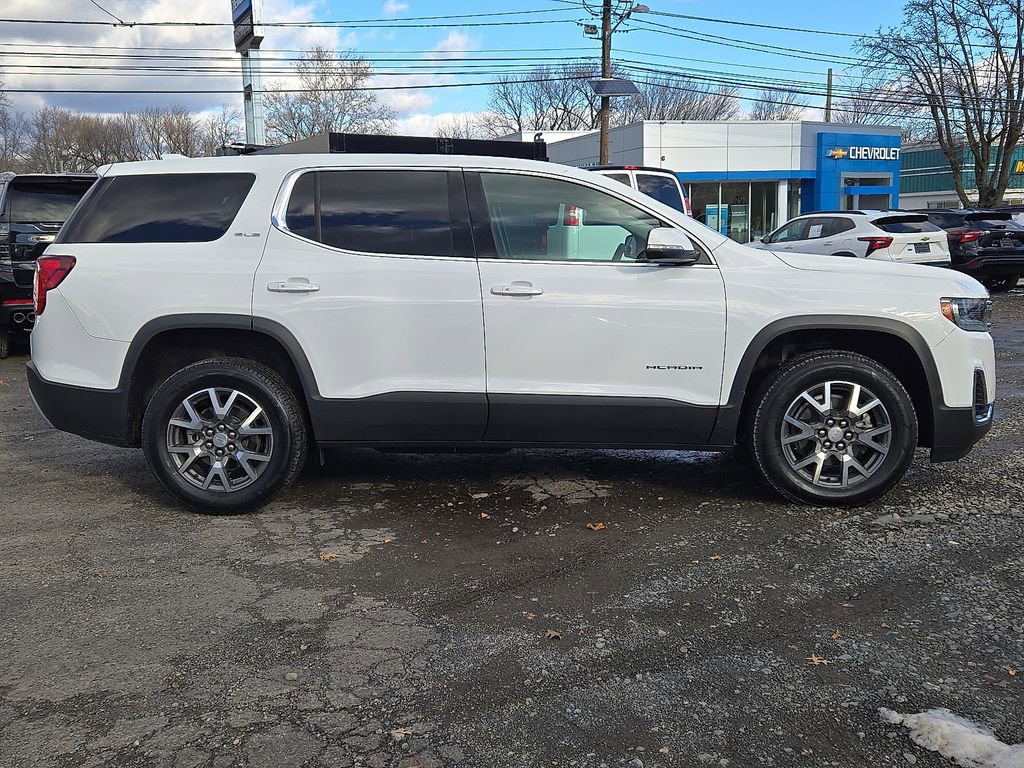 Used 2023 GMC Acadia SLE image 9