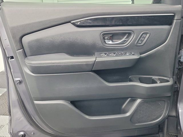 Certified 2024 Honda Pilot EX-L image 17