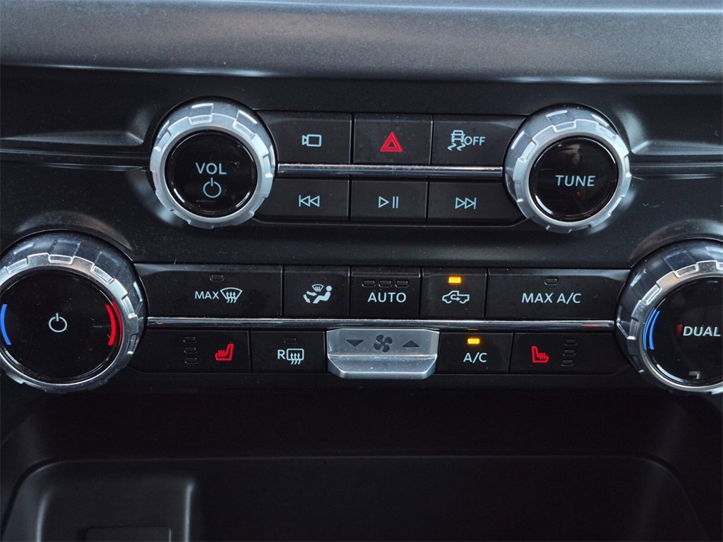 Used 2025 Ford F150 XLT w/ Equipment Group 302A MID image 29