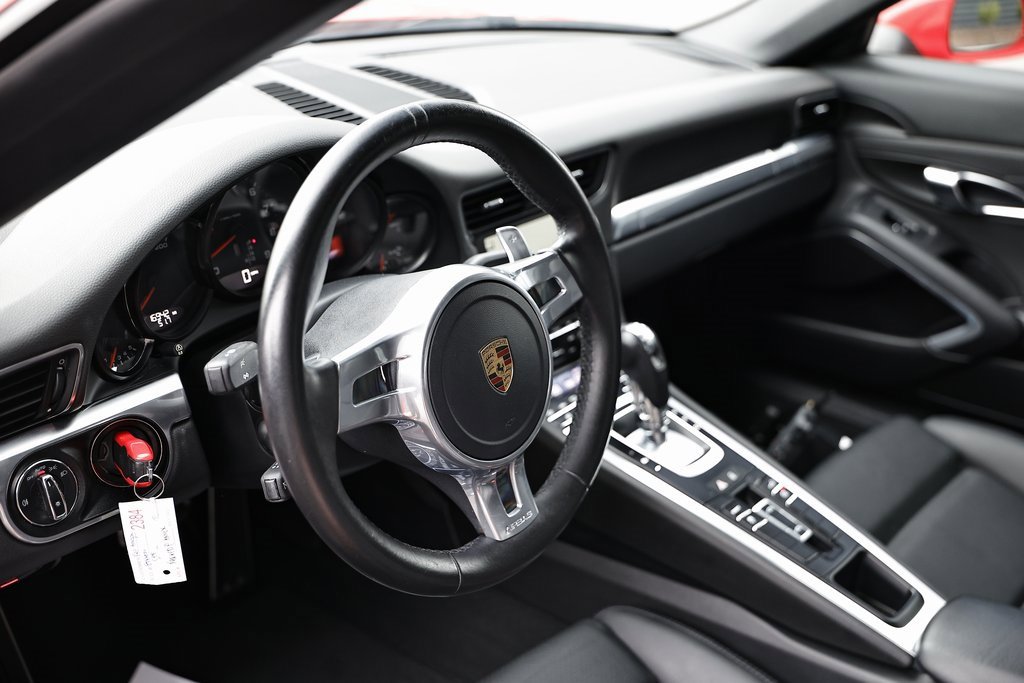 Certified 2016 Porsche 911 Targa 4 image 4