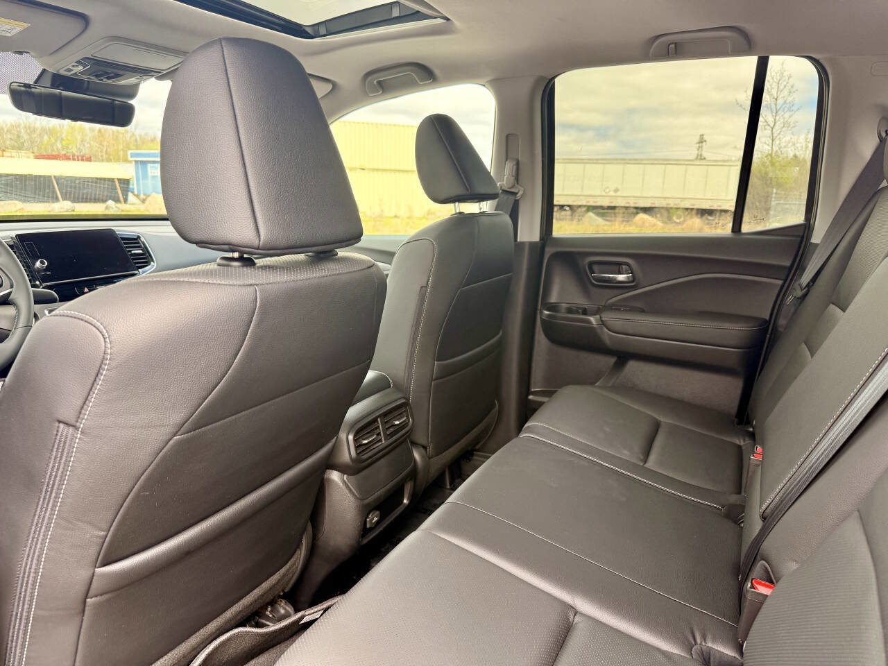 Used 2025 Honda Ridgeline RTL image 10