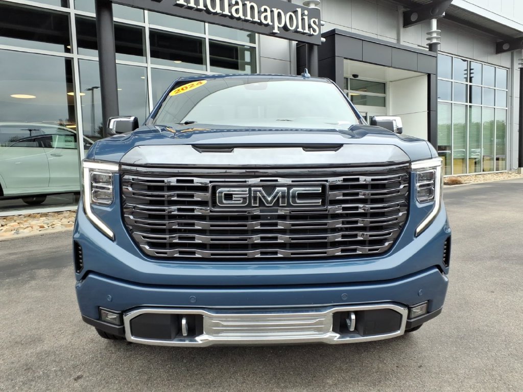 Used 2024 GMC Sierra 1500 Denali Ultimate AWD/4WD image 9