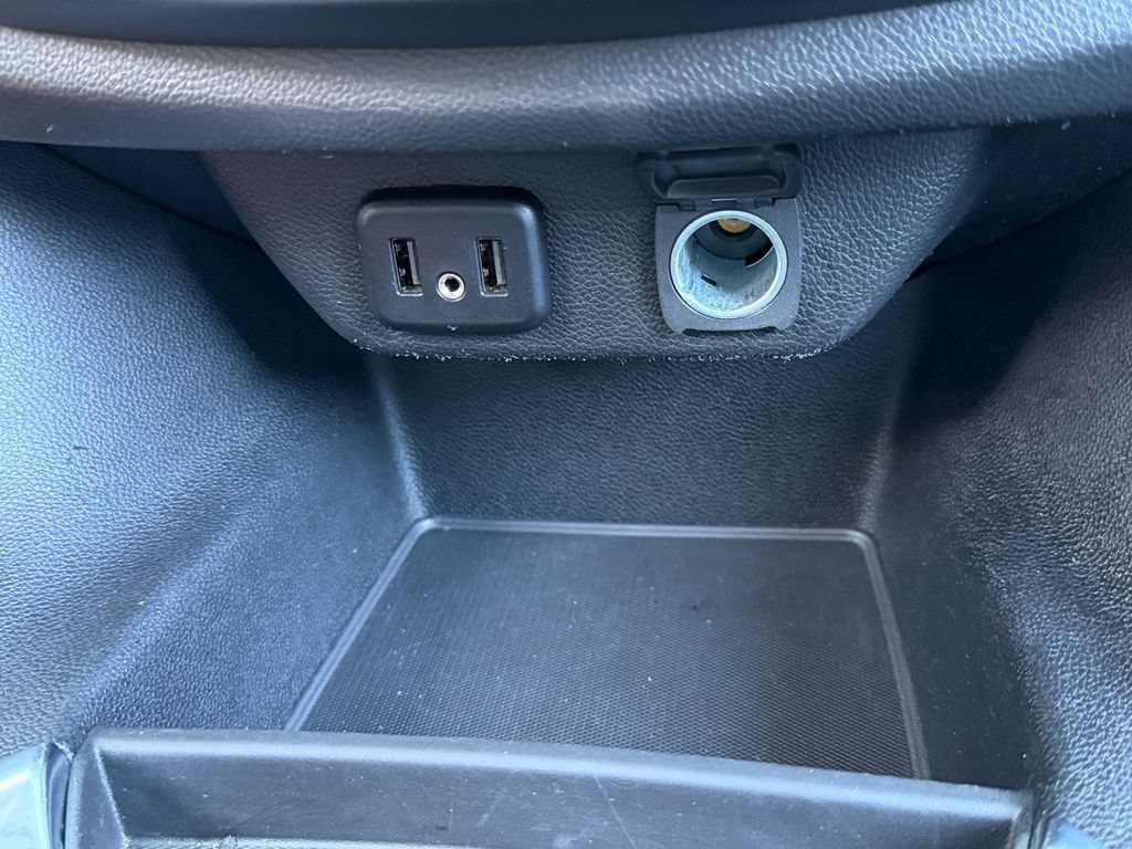 Certified 2019 Chevrolet Traverse LT AWD/4WD image 27
