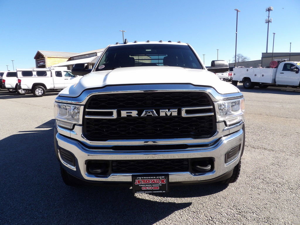 Used 2021 RAM 4500 Tradesman w/ Chrome Appearance Group image 12