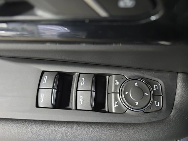 New 2025 Chevrolet Suburban Premier w/ Sun And Tow Package image 32