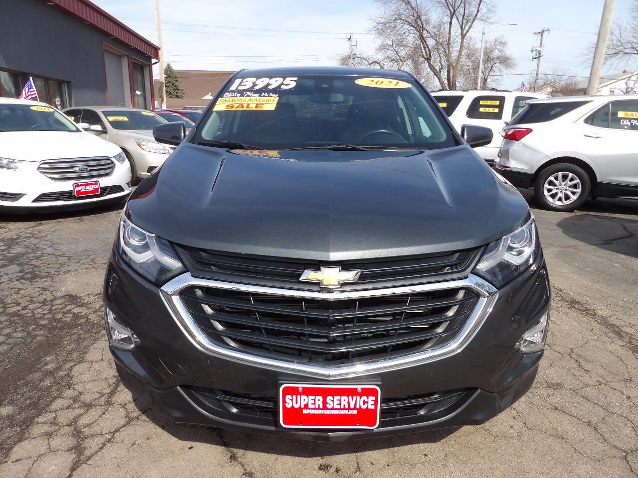 Used 2021 Chevrolet Equinox LT image 2