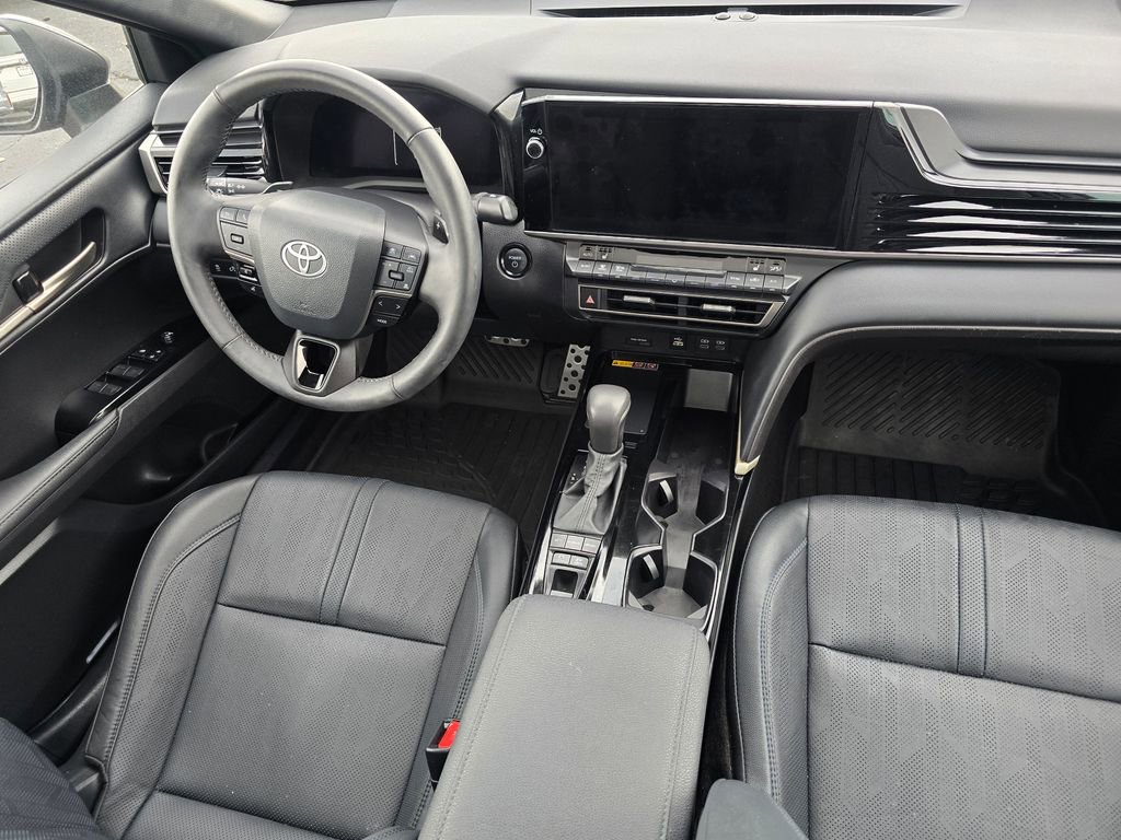 Used 2025 Toyota Camry XSE AWD/4WD image 16