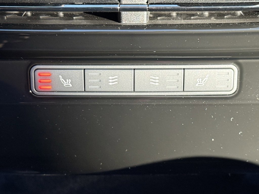 New 2025 Land Rover Range Rover Sport Dynamic SE image 33