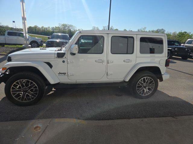 Certified 2023 Jeep Wrangler Unlimited Sahara AWD/4WD image 6