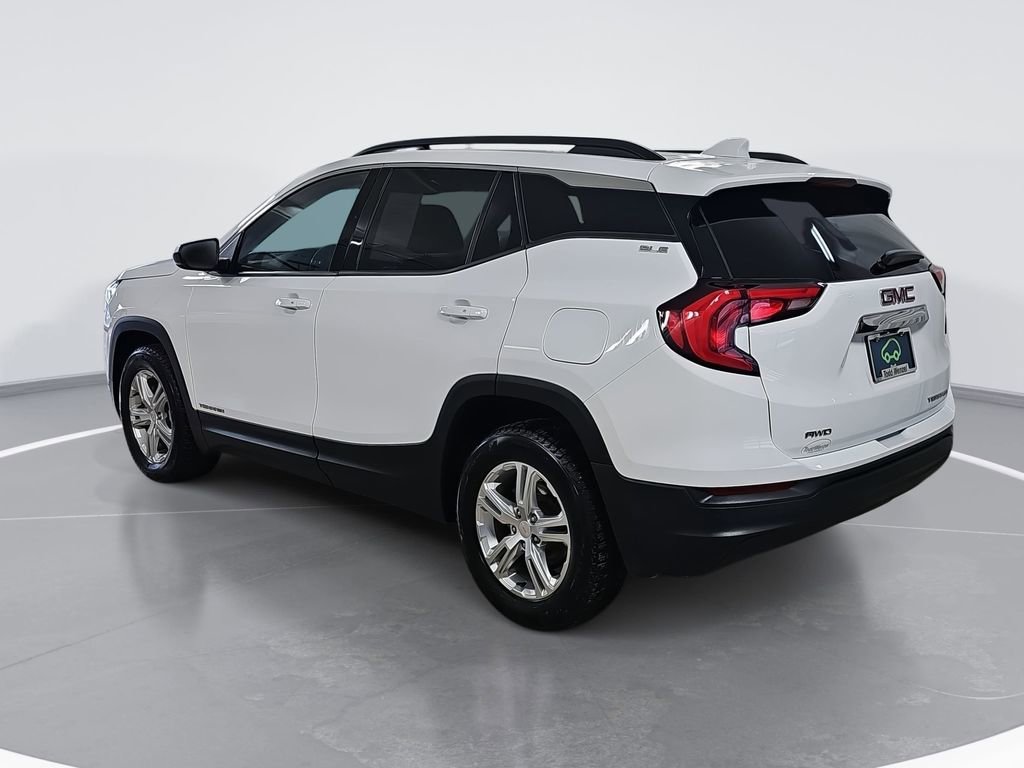 Used 2020 GMC Terrain SLE w/ Driver Convenience Package image 6