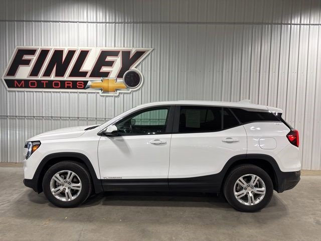 Certified 2024 GMC Terrain SLE image 1