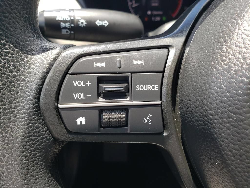 Used 2023 Honda HR-V LX image 13