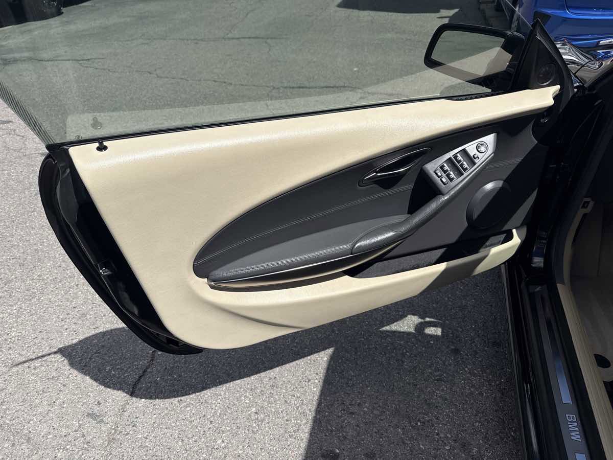 Used 2005 BMW 645Ci Convertible RWD image 11