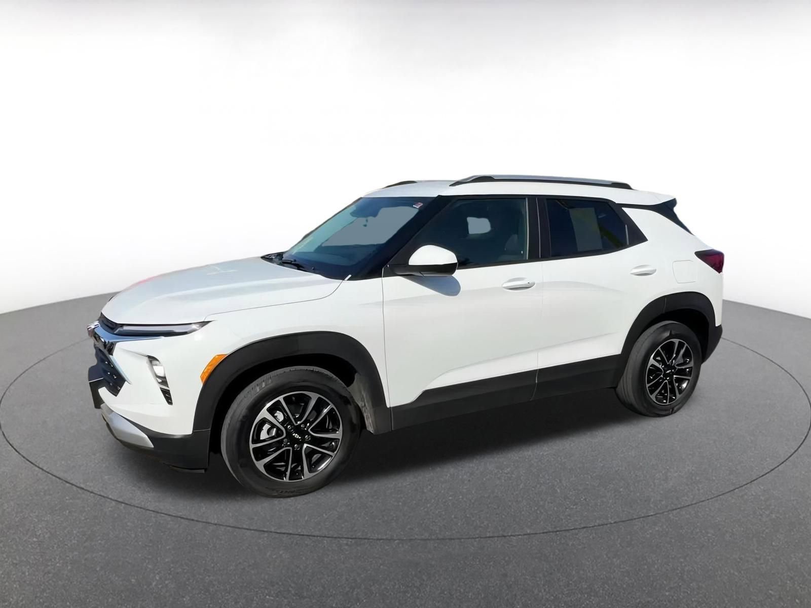 Used 2025 Chevrolet TrailBlazer LT image 8