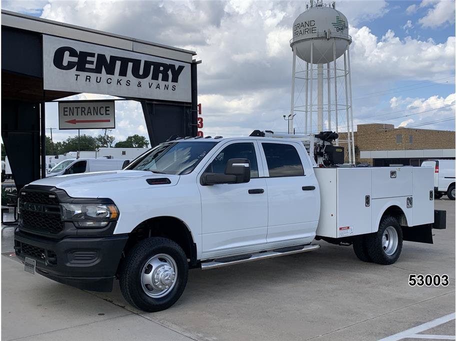Used 2024 RAM 3500 Tradesman AWD/4WD image 3