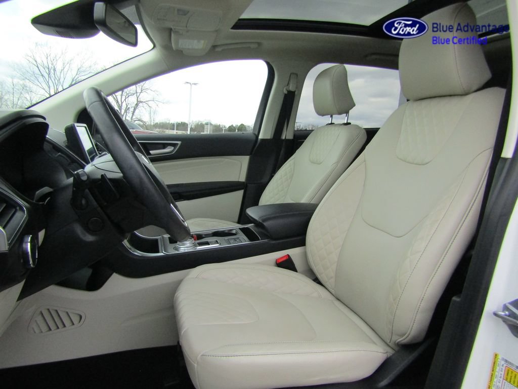Certified 2024 Ford Edge Titanium AWD/4WD image 3