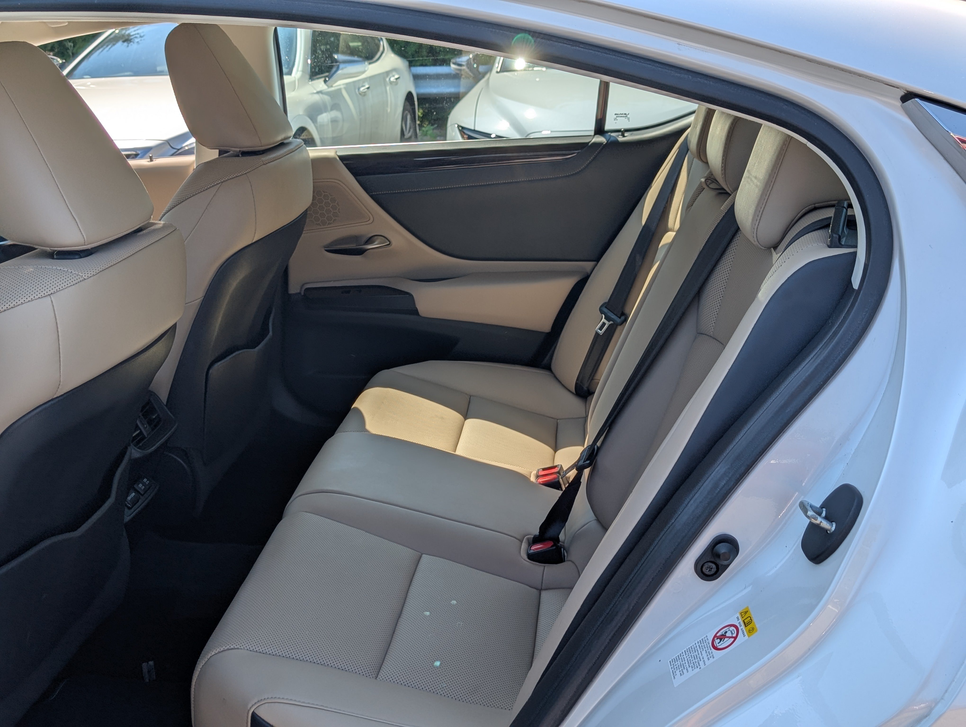 Used 2019 Lexus ES 350 w/ Premium Package FWD image 14
