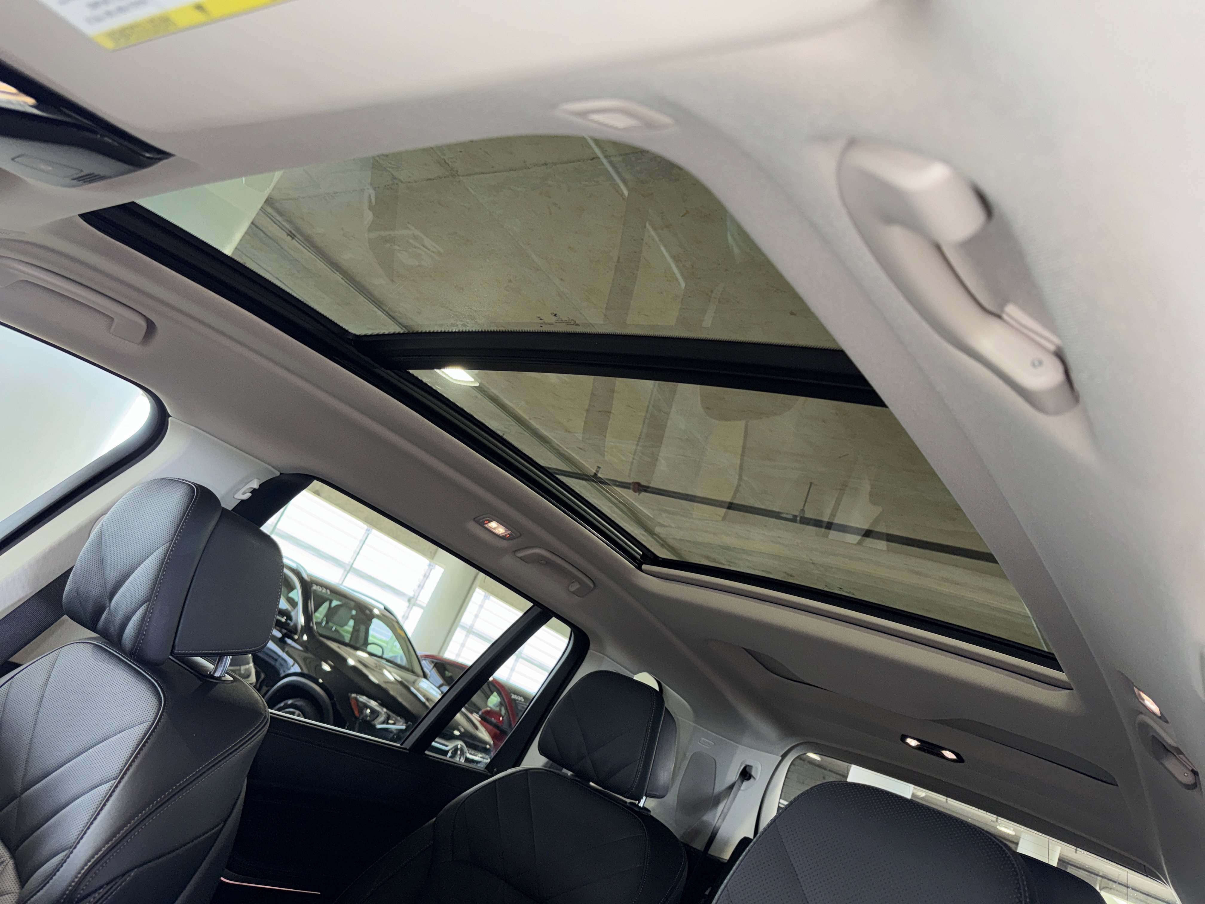 Used 2023 BMW X7 xDrive40i w/ Premium Package image 33