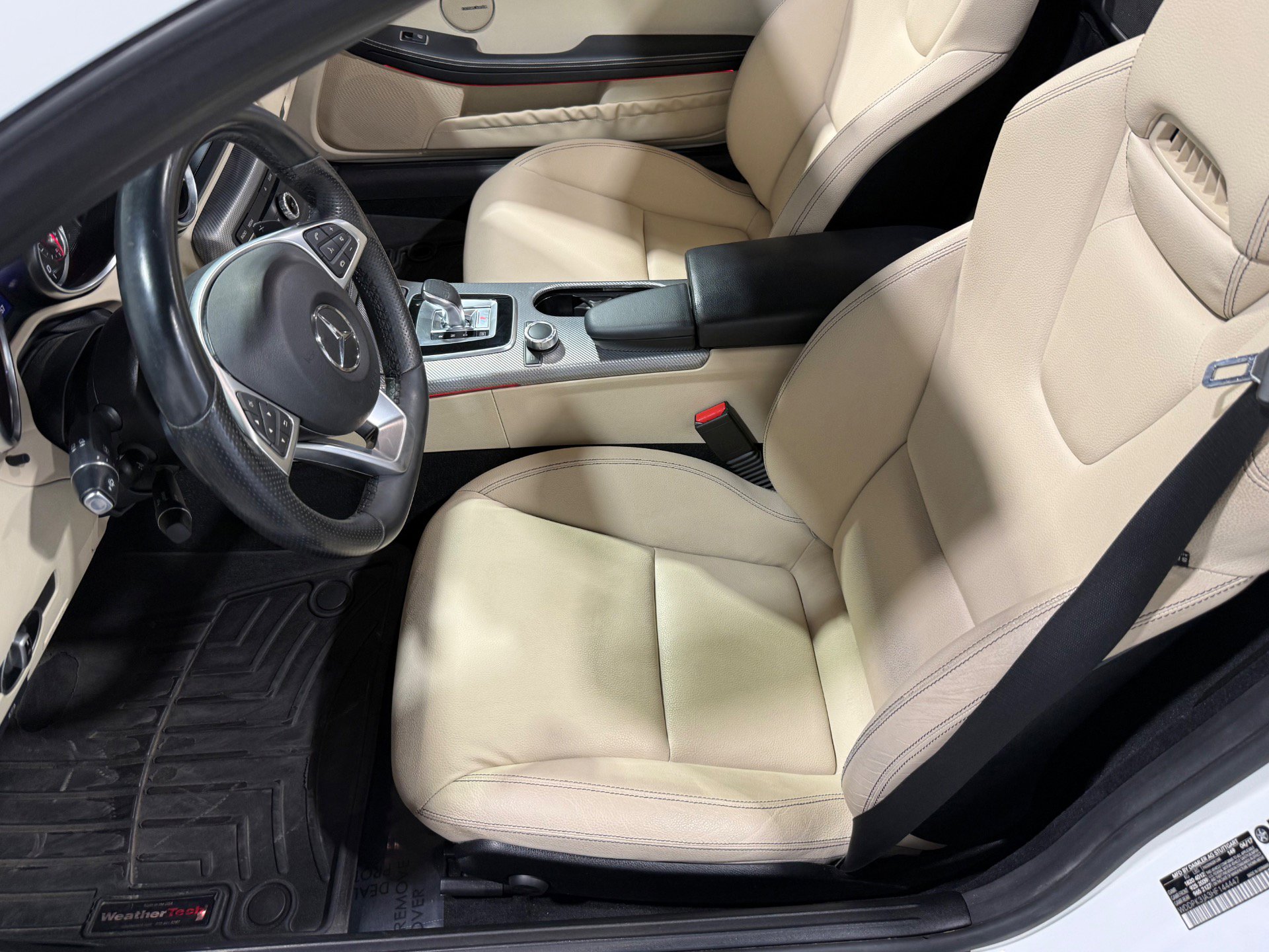 Used 2017 Mercedes-Benz SLC 300 w/ Premium 2 Package image 28