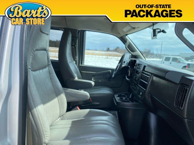 Used 2019 Chevrolet Express 3500 LS RWD image 17