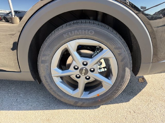 New 2027 Kia K4 FWD image 25