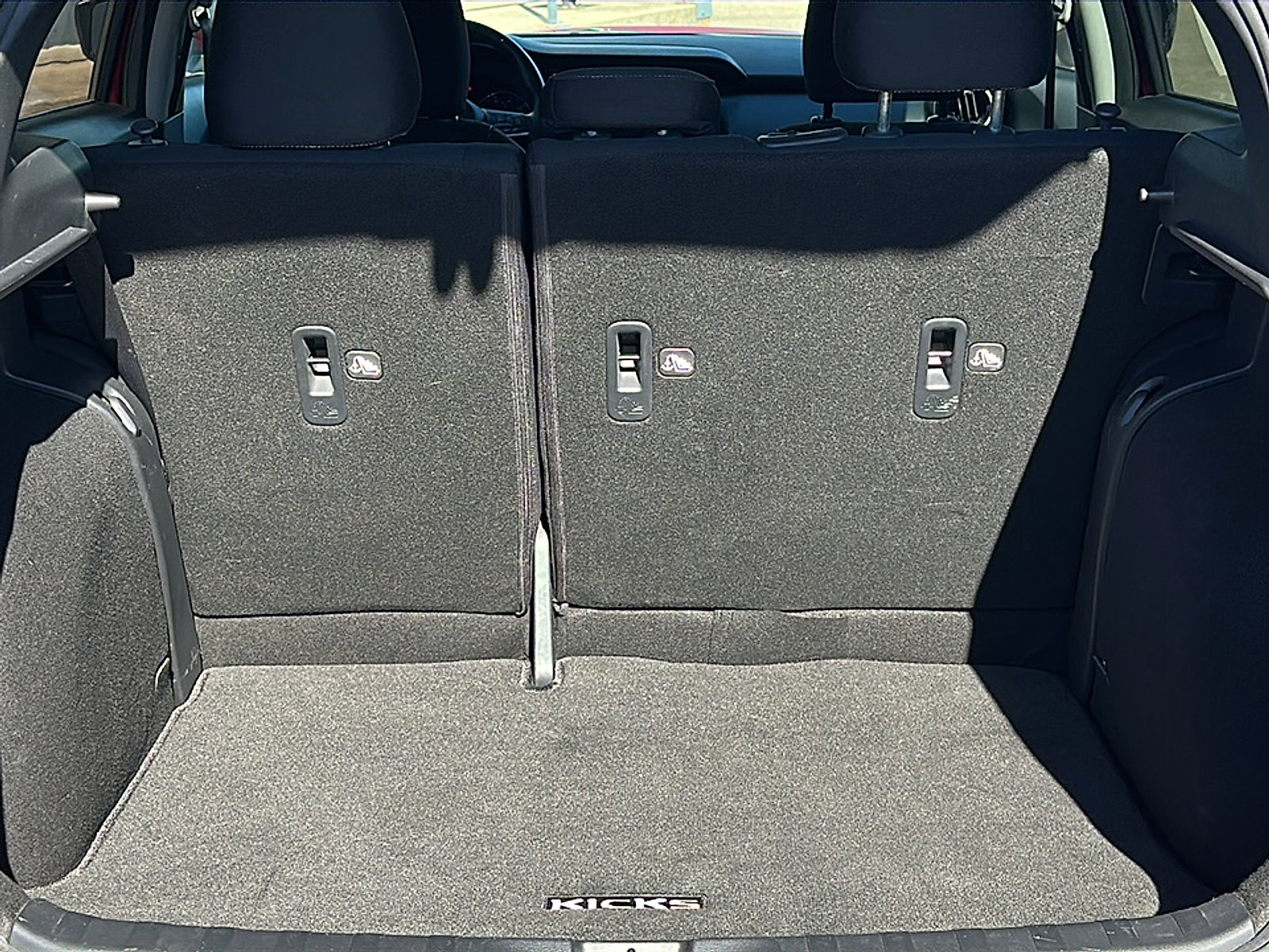 Used 2023 Nissan Kicks SV image 21