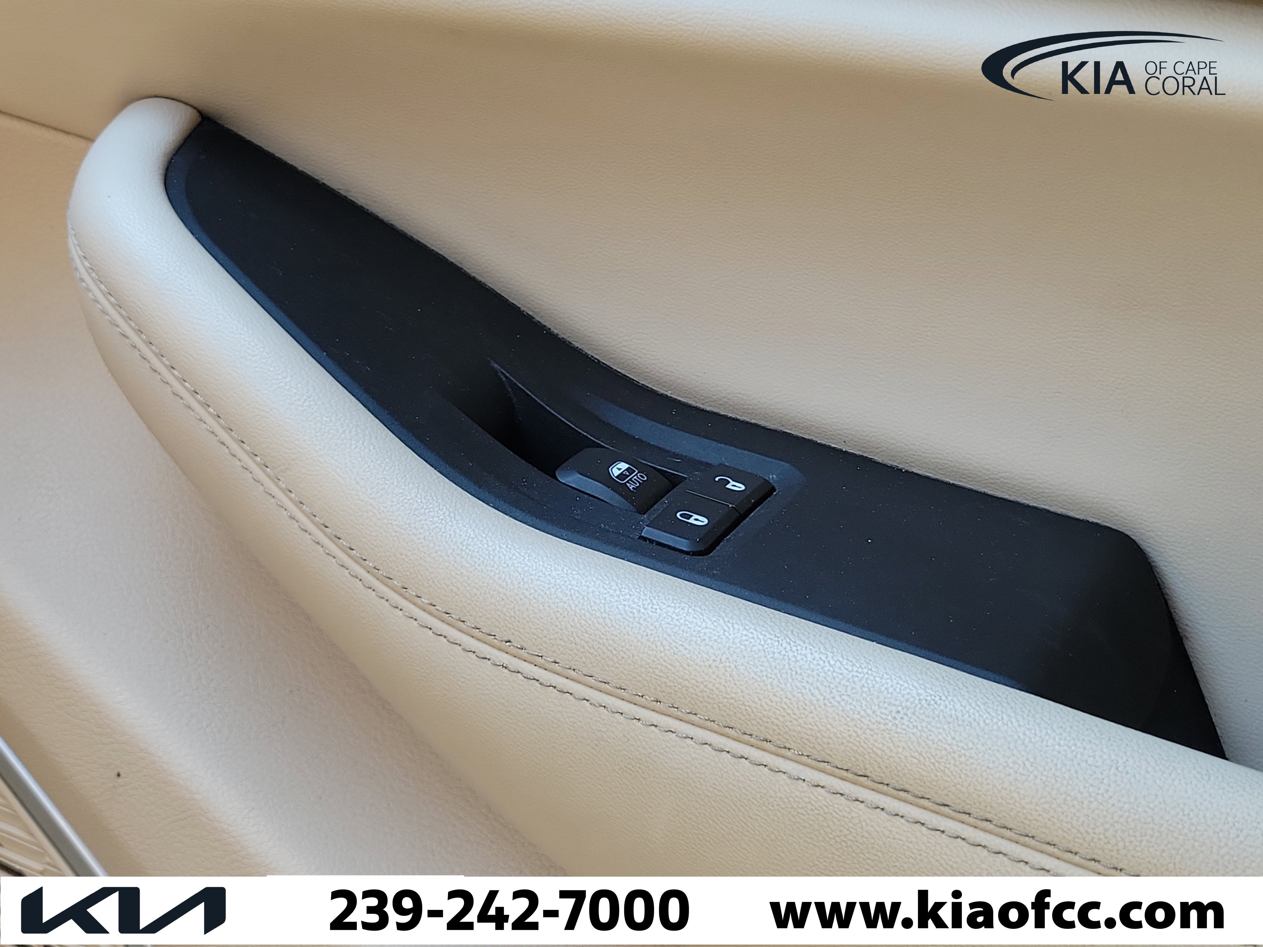 Used 2022 Jeep Grand Cherokee L Limited RWD image 31