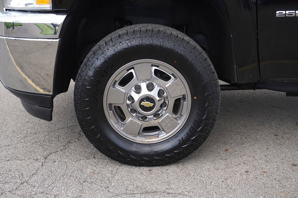 Used 2014 Chevrolet Silverado 2500 W/T w/ Snow Plow Prep Package AWD/4WD image 10