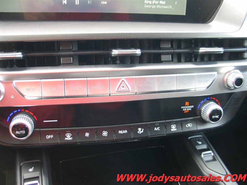 Used 2025 Kia Telluride S AWD/4WD image 22