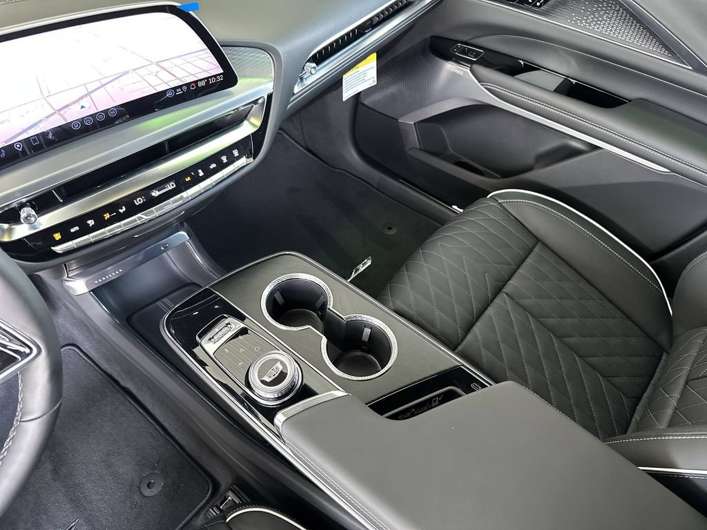 New 2026 Cadillac Lyriq V w/ Exterior Carbon Fiber Package AWD/4WD image 28