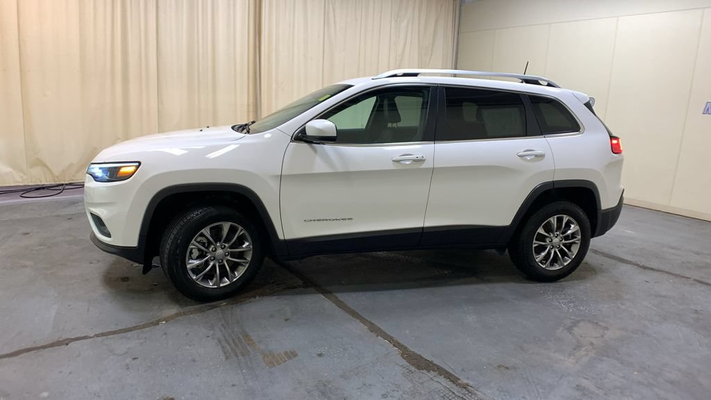 Used 2021 Jeep Cherokee Latitude Lux w/ Comfort/Convenience Group AWD/4WD image 6