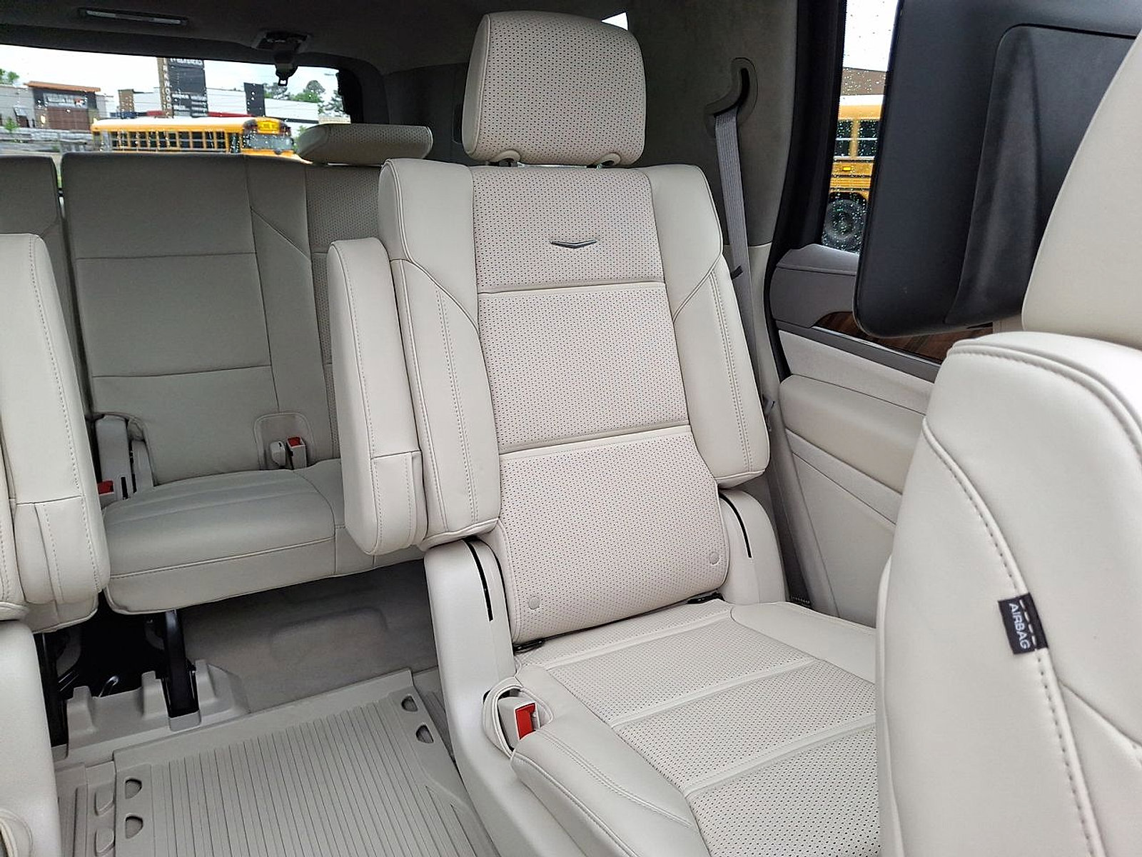 Used 2024 Cadillac Escalade Premium Luxury Platinum AWD/4WD image 14