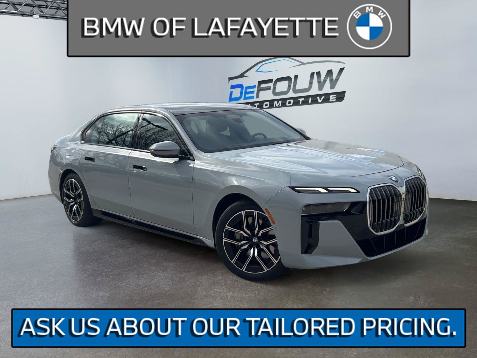 Used 2023 BMW 760i xDrive AWD/4WD image 1