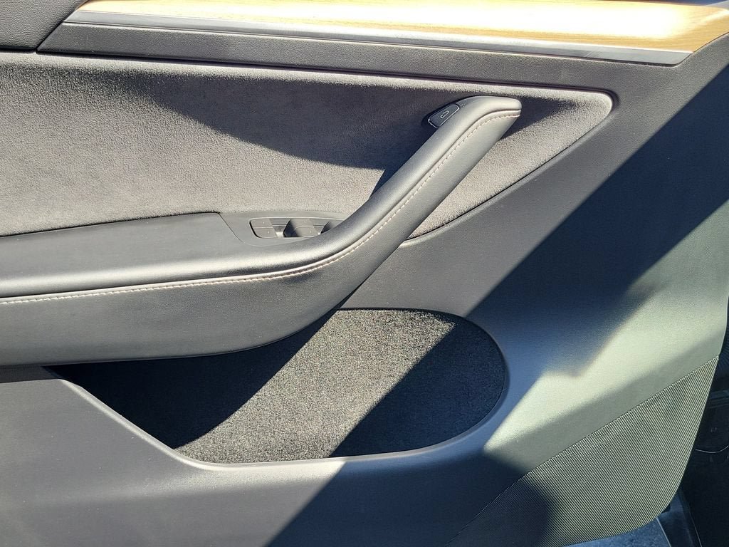 Used 2023 Tesla Model Y Long Range AWD/4WD image 19