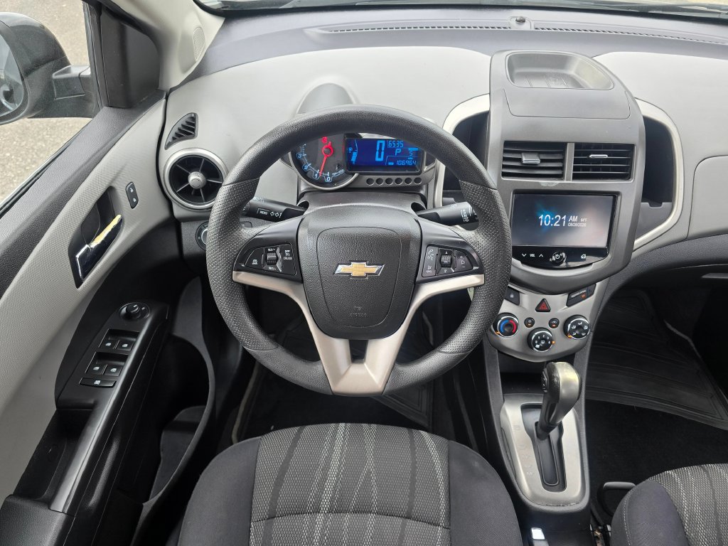 Used 2014 Chevrolet Sonic LT w/ Wheels and Fog Lamp Package FWD image 10