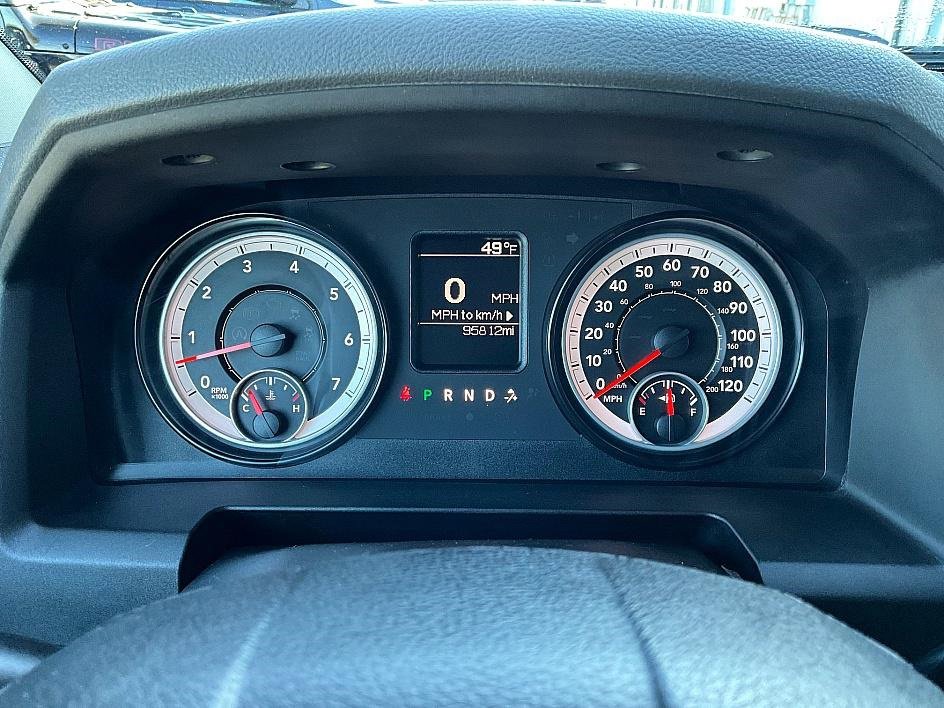 Used 2014 RAM 1500 Express image 17