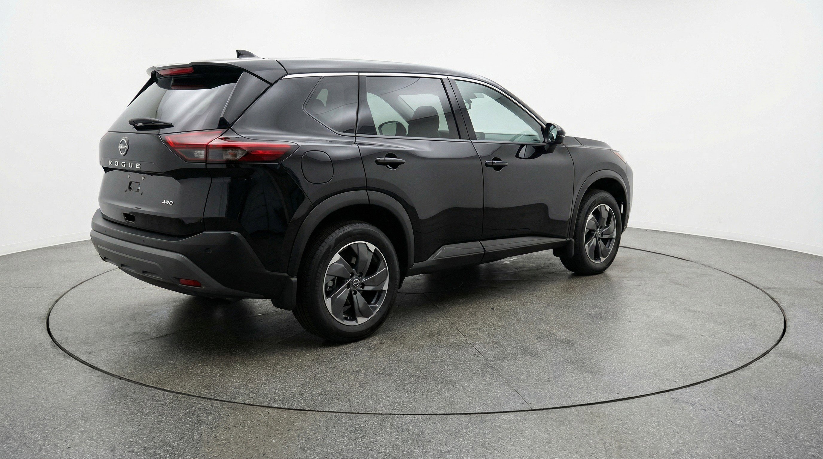 Used 2025 Nissan Rogue SV image 9